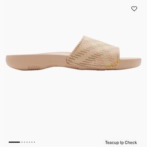 Burberry dive check slides